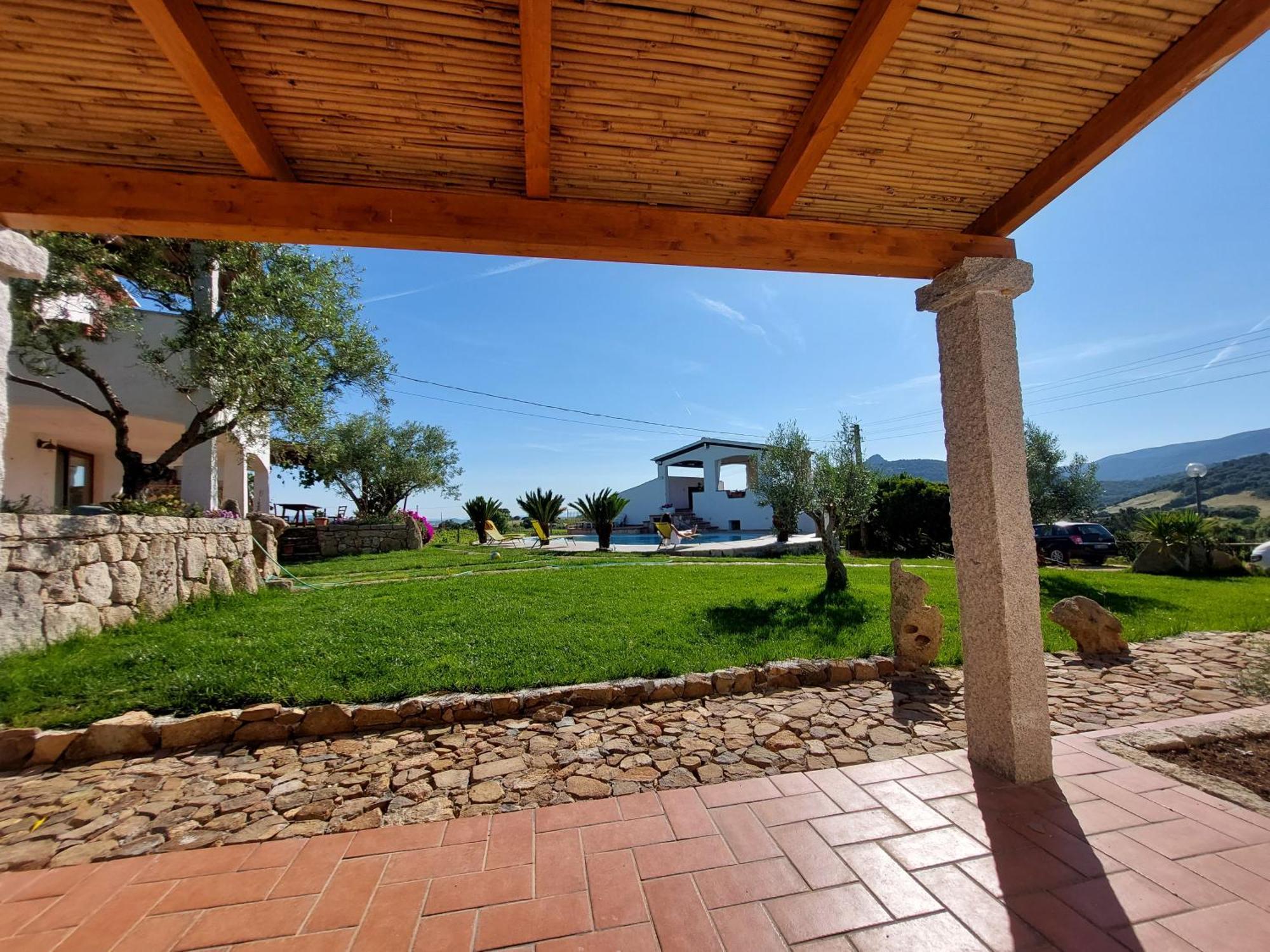 Agriturismo B&B Domo De Resteblas Berchidda Extérieur photo